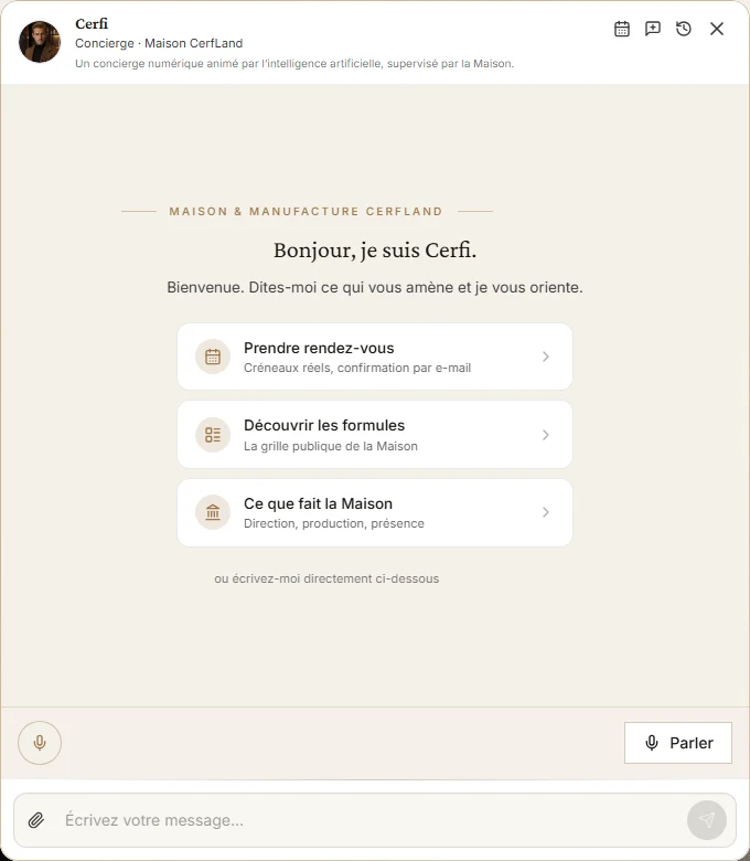 Cerfi’s conversation open on cerfland.fr: the incarnated avatar, the welcome and the three entry doors.
